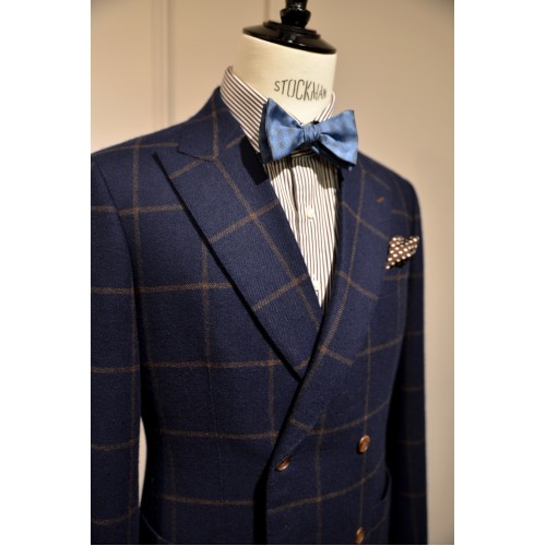 35031 by Brown's Tailor